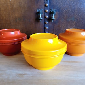 Retro Set of 3 Small Tupperware Autumn Harvest Stacking Bowls with Lids - Vintage Seal & Serve Containers