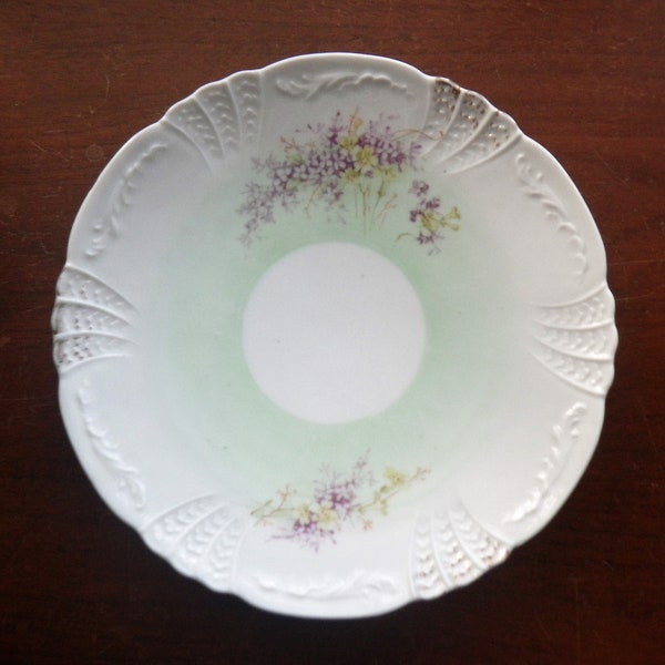 WEIMAR Salad Plate Made in Germany Mint Green Purple Flowers Embossed Dish Shaped Edge Dining Violets Plates German Replacement Plate Wall