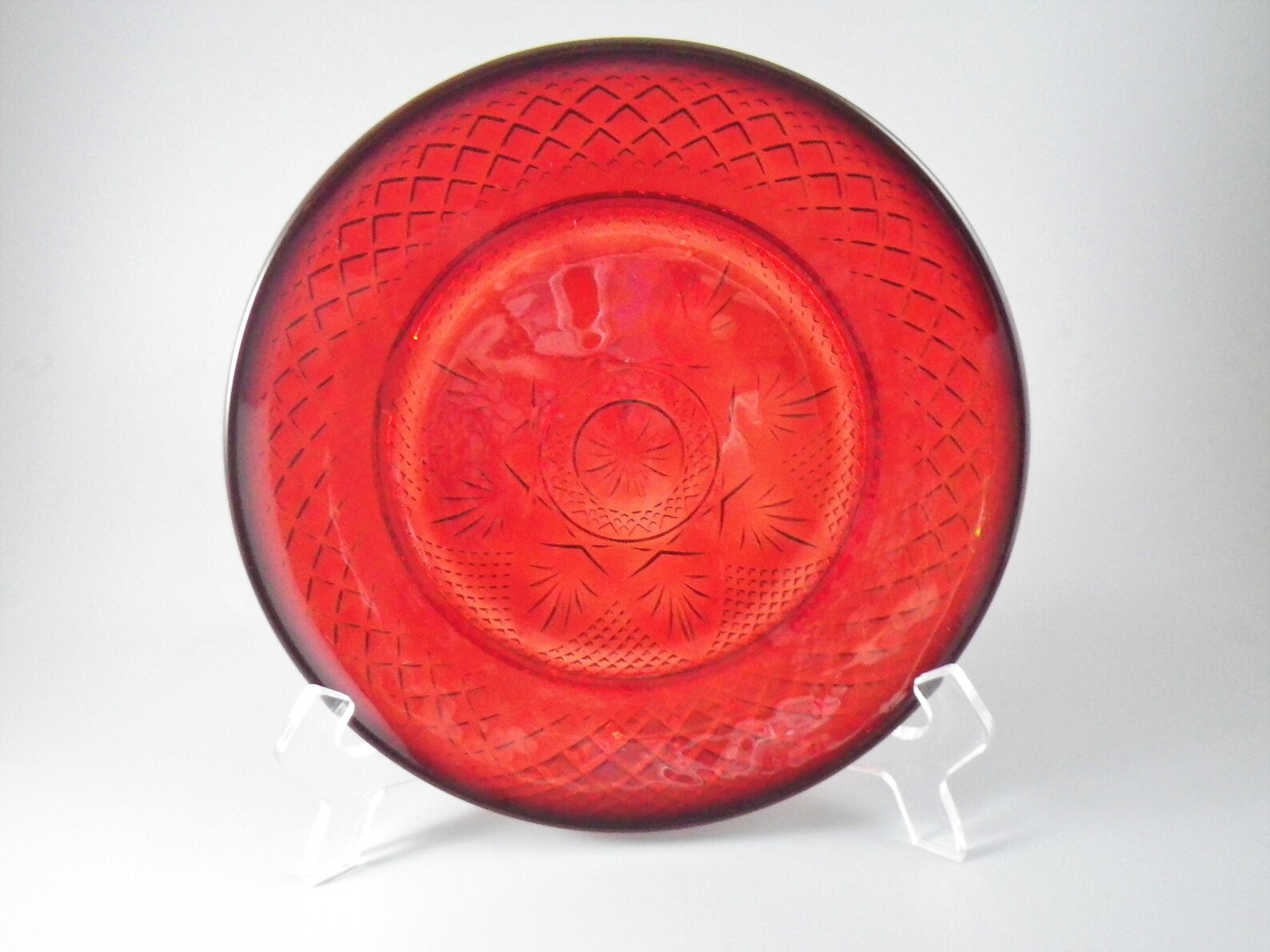 Set of 4 Glass Lunch Plates in Antique Ruby Pattern by CRISTAL Etsy