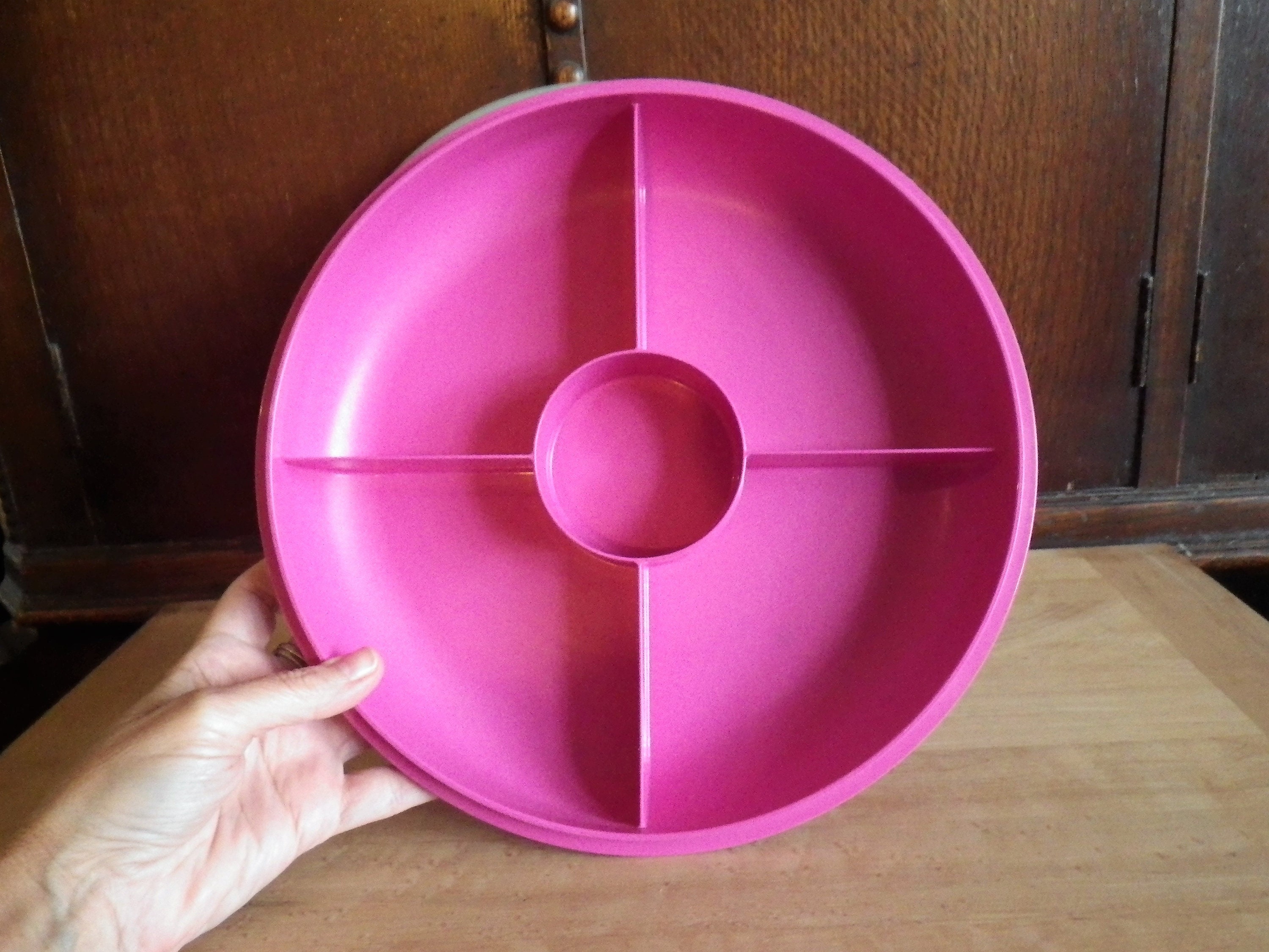 Tupperware Small Serving Center Tray 10 1/2 in Hot Pink 1708-5
