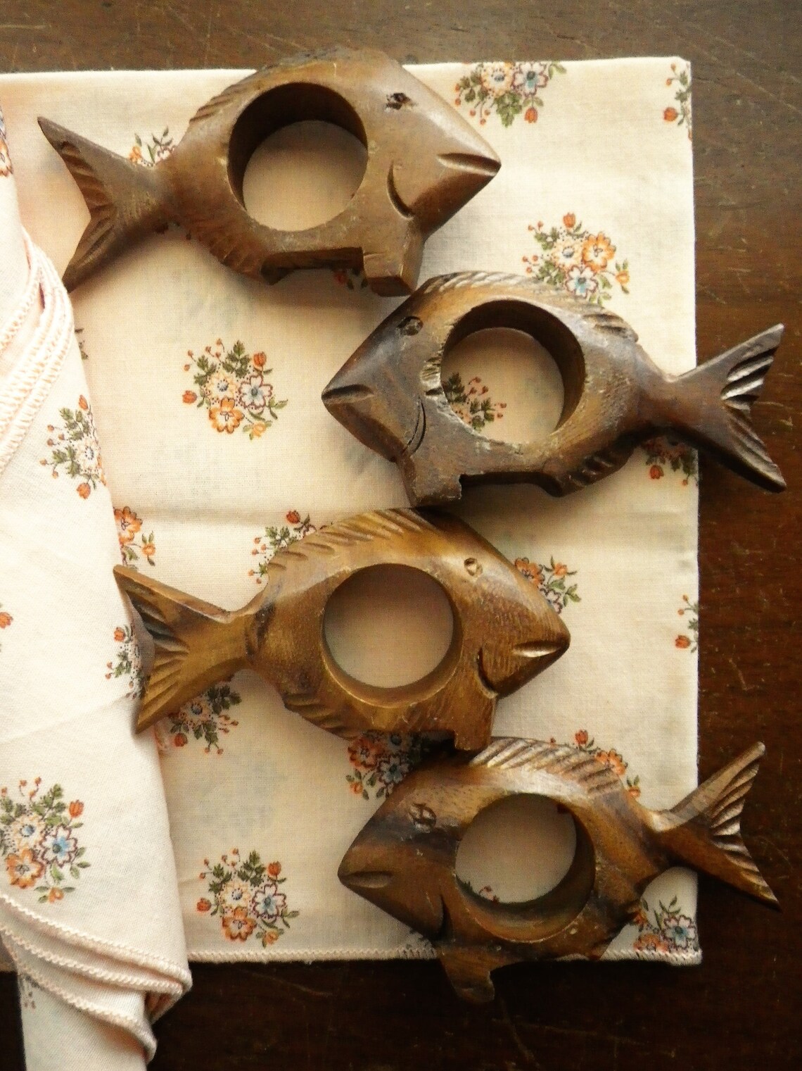 Set of 4 Wood FISH Napkin Rings Vintage Hand Carved Etsy
