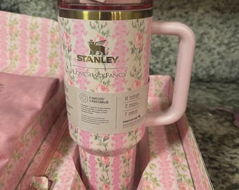 Gobelet pour boisson désaltérante fantaisie 40 oz Stanley X Love Shack - Édition héritage fleuri