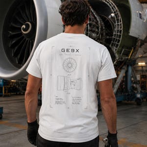 Camiseta con el plano del motor a reacción GE9X / Camiseta de motor de avión / Camiseta de aviación / Regalo para ingeniero aeronáutico / Regalo para mecánico de aviones / APPROACH