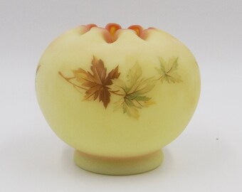 Rare Find! Custard Glass #8252-BR "Empress" Fenton Burmese Vase/Flower Pot 