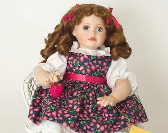 * antique doll ❀ 水色サマーニットの ミニョネットちゃん antique doll ❀ 水色サマーニットの ミニョネットちゃん - メルカリ