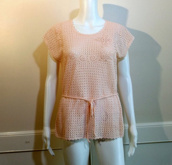 JIANGSU China Hand Crocheted Pink Top Size M or L - image 1