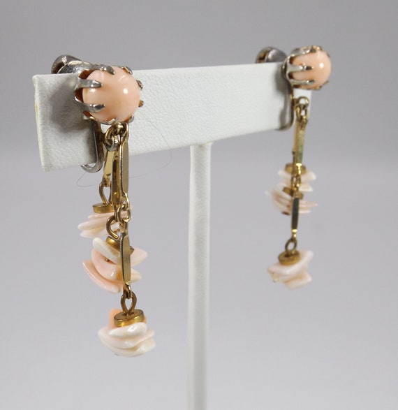 Faux Angel Skin Coral and Seashell Dangle Clip On… - image 2