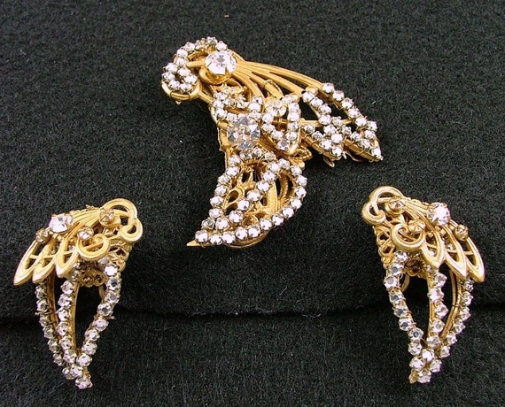 MIRIAM HASKELL Brooch and Earring Set 1946 Patent… - image 1