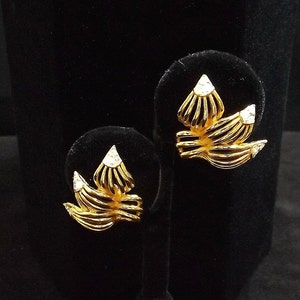 NINA RICCI Clip On Earrings