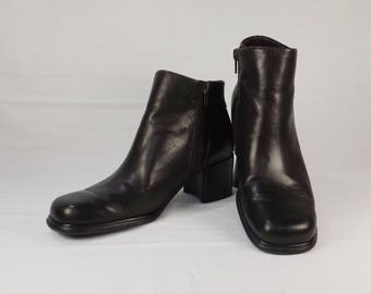 WHITE MOUNTAIN Ankle Boots Size 7-1/2M 7.5M