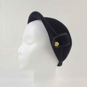 1920&#39;s ANN RELLIE Black Velvet Cloche Hat