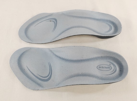 Two 2 Pair Shoe Insoles - image 8
