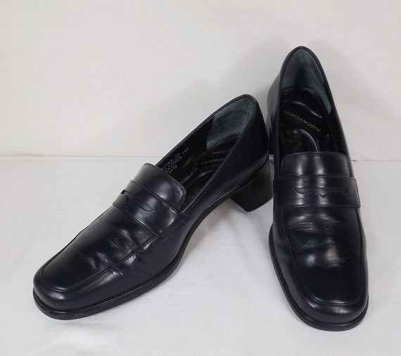 UGG Australia Women's Vivian Black Leather Loafers Shoes 1104714 .5