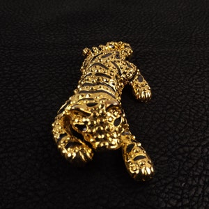 Bold Big Cat Tiger Brooch image 6