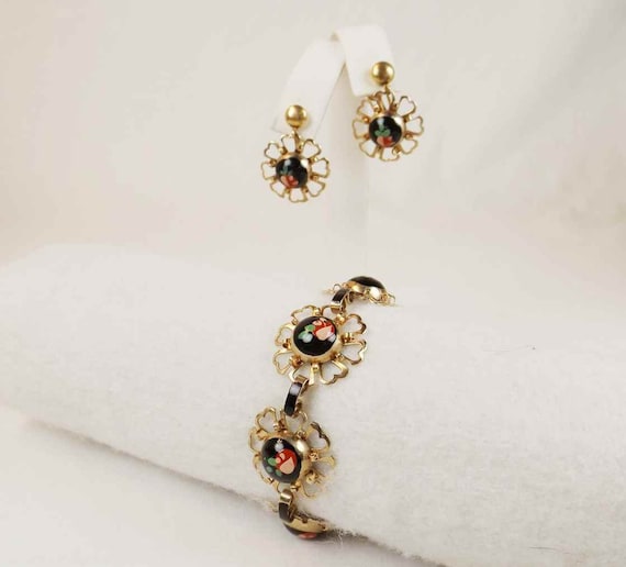 Very Vintage Bracelet and Screw Back Earring Set