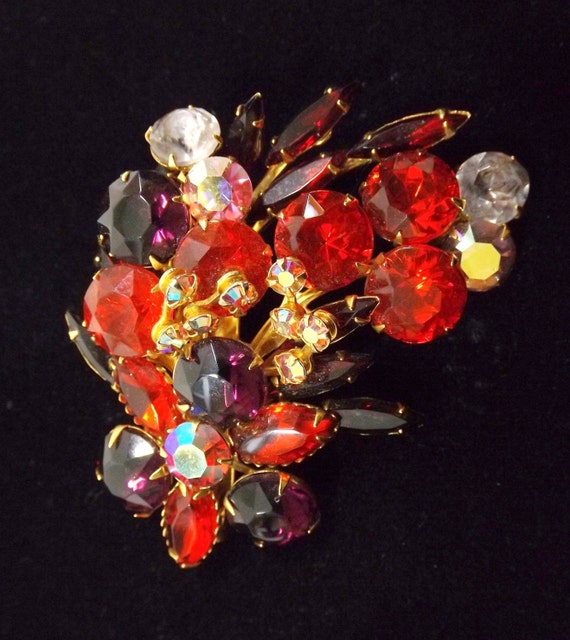 Stunning Vintage Brooch - image 2