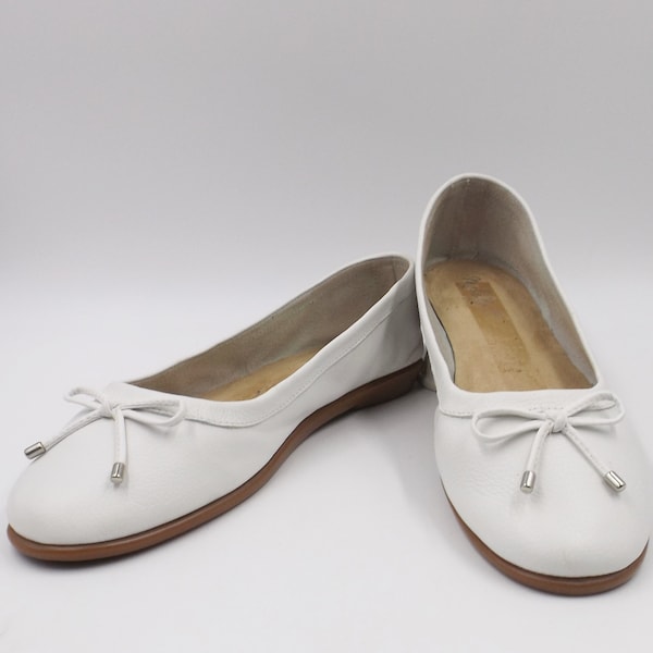 MICHELLE D White Leather Ballet Flats US Size 9-1/2M 9.5M