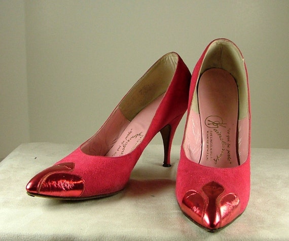 size 2 pink heels