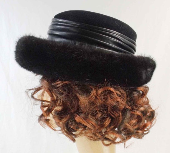 Black Velvet and Mink Breton Hat - image 5