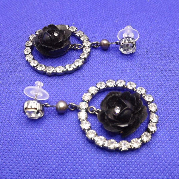 BETSEY JOHNSON Black Rose Dangle Earrings