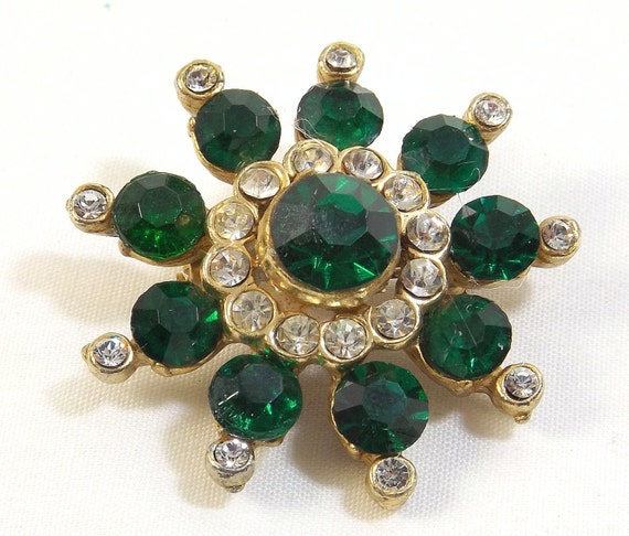 Dazzling Rhinestone Brooch Emerald Green and Clear - image 2