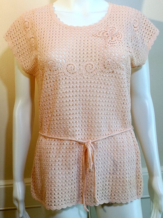 JIANGSU China Hand Crocheted Pink Top Size M or L - image 2