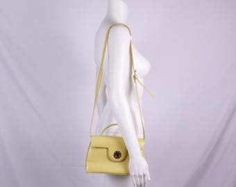 GIVENCHY Sacs A Haupthandtasche oder Crossbody, abnehmbarer Riemen