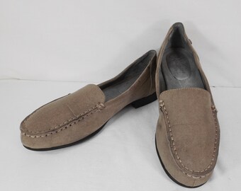 LIFESTRIDE Taupe Suede Leather Slip On Flats US Size 6 M