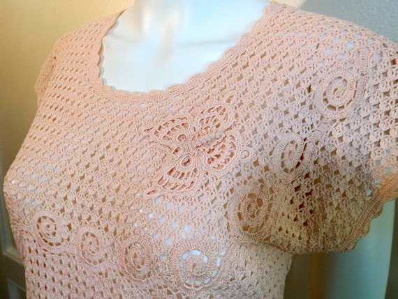 JIANGSU China Hand Crocheted Pink Top Size M or L - image 5