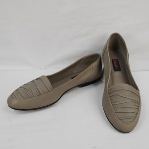 9 WEST Taupe Leather Slip Ons US Women&#39;s Size 7 M 7M