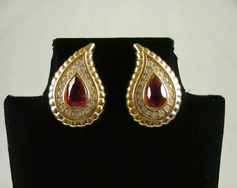 NINA RICCI Designer Paris, France Clip On Earrings ca. 1960