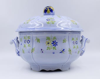 Cerámica Longchamp, ca. 1970, sopera y tapa con diseño de la Primavera, 23 cm