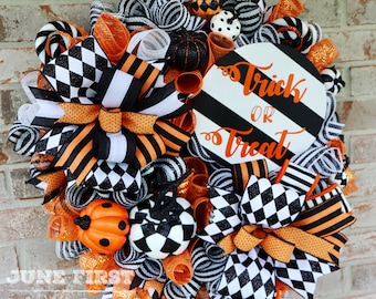 Trick or Treat Halloween Wreath