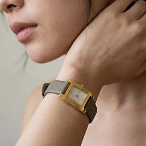 H Frame Watch for Women Gold Square Leather Strap Quartz Ladies Watch Vintage Minimalist Chic Gift
