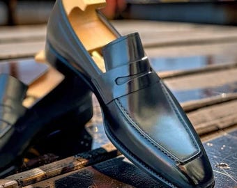 Handgefertigte schwarze Oxford-Slipper aus Leder für Herren