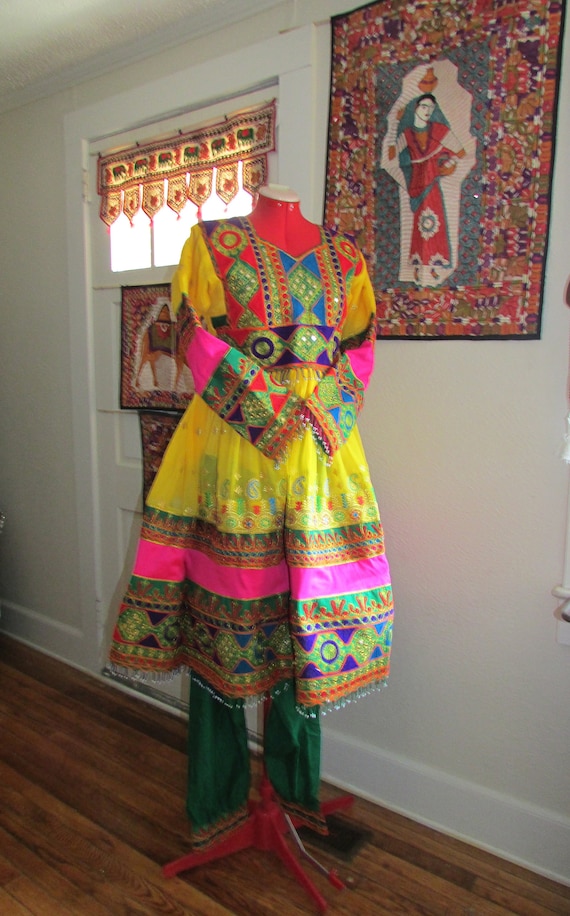 Pakistan Tribal Folk Dress