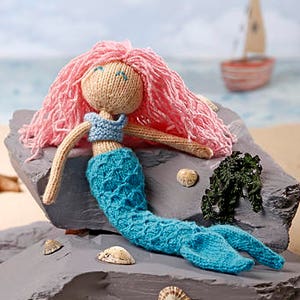 Luna the Mermaid PDF knitting pattern