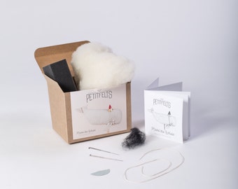 Needle Felting Kit. Whale Felting Kit. Felt Craft Kit. DIY Needle Felting. Craft Gift. Craft Kit. Finger Puppet Kit.