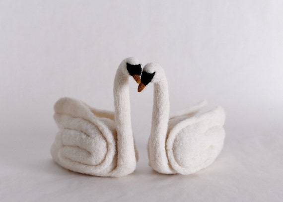 Items similar to Needle Felted Swan // Swan Finger Puppet // Felted