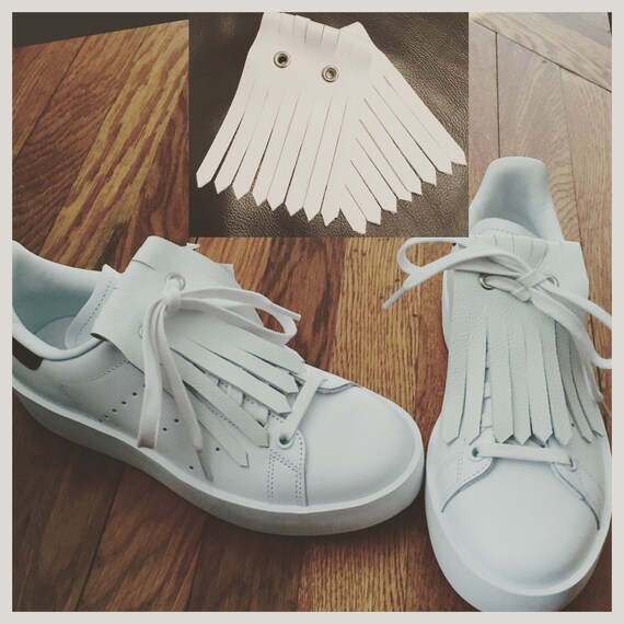 zapatillas adidas con flecos