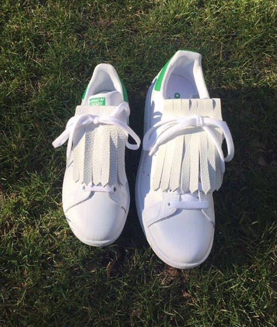 zapatillas adidas con flecos