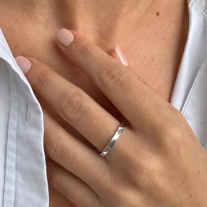 Faceted Pavé Teal Sapphire Wedding Band / Australian Stacking Ring / 14k White Gold Eternity image 4