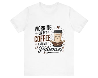 Camiseta de meditación con café / Camiseta divertida con juego de palabras para amantes del café