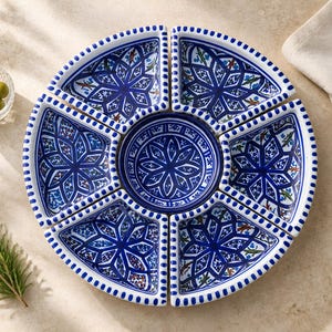 Vassoio da antipasto in ceramica tunisina fatto a mano – Piatto da mezze a 6 scomparti, set da portata per olive e noci, decorazione tradizionale della tavola mediterranea