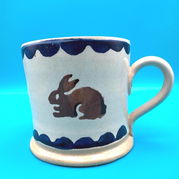 Tazza con coniglio di Nicholas Mosse / Tazza da caffè in gres irlandese con decorazione a spugna