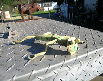 Railroad spike lizard