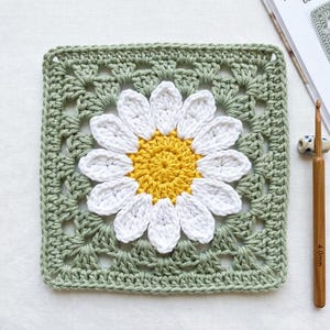 Häkelanleitung „Gänseblümchen-Oma-Quadrat“, PDF-Untersetzermotiv, Blumenapplikation für Anfänger, Boho-Dekoration