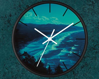 Uhr an der pazifischen Nordwestküste, Oregon mit Blick auf die Berge, stille Wanddekoration