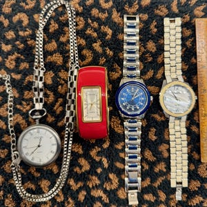 Chicos Watches - Etsy display picture 3
