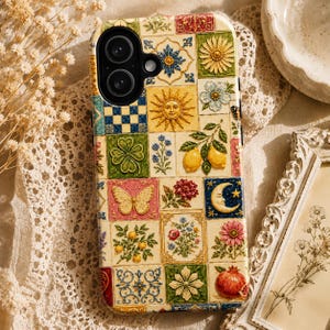 Custodia per telefono con piastrelle in ceramica vintage, custodia per telefono con mosaico mediterraneo, custodia con piastrelle floreali in stile cottagecore, iPhone Galaxy Pixel con design botanico boho